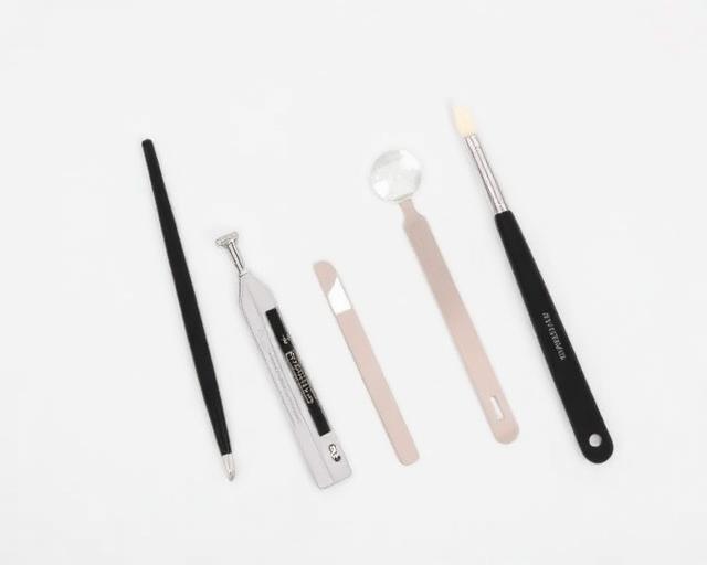 Application Kit swatch